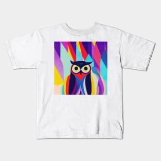 Colorful Owl Portrait Illustration - Bright Vibrant Colors Bohemian Style Feathers Psychedelic Bird Animal Rainbow Colored Art Kids T-Shirt